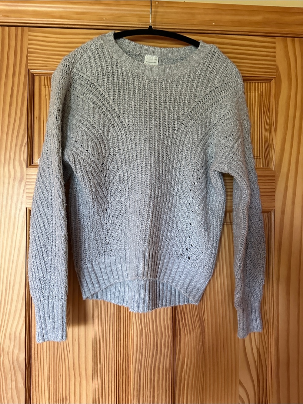 Abercrombie Kids Cozy Knit Crewneck Sweater - Light Gray size 13/14